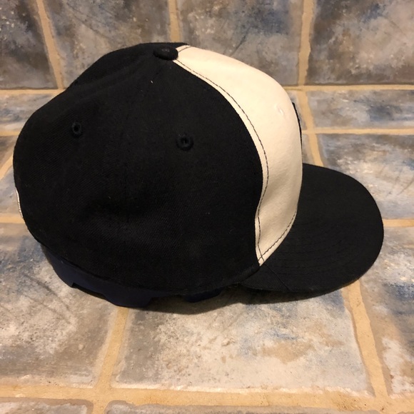 New York Yankees new era fitted hat size 7 - Picture 4 of 6